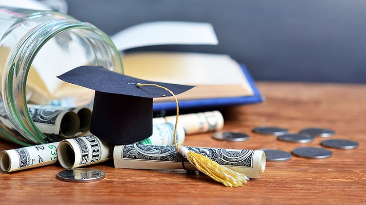 Comprehensive Scholarship Guide for Finance Students